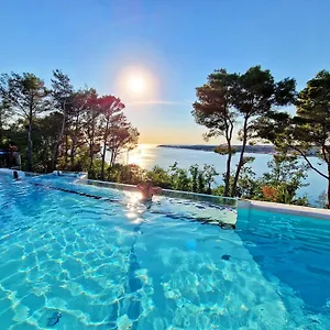 4* Vakantiepark Punto Blu Valamar Village